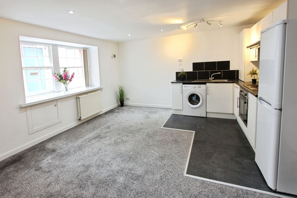 Property photo 2 of 9 Open Plan Living Area