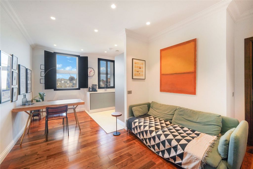 Property photo 3 of 15 Picture No. 02