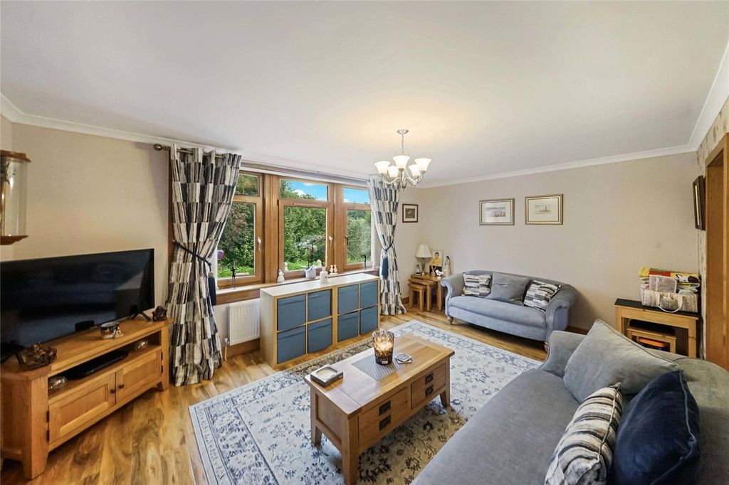 Property photo 2 of 17 Picture No. 08