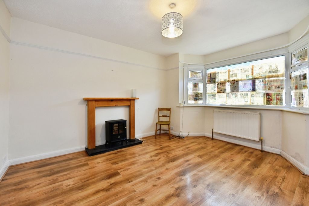 Property photo 3 of 18 Pbox-Img.Jpg