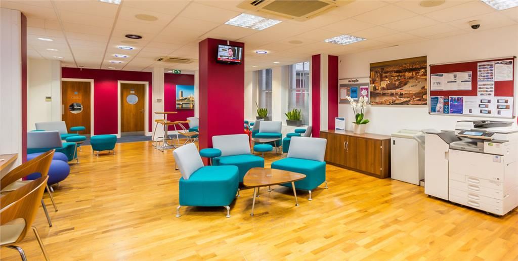 Property photo 2 of 8 Serviced Office To Rent In Victoria Street, Victor
