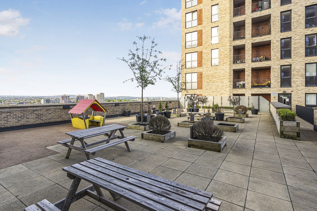 Property photo 2 of 20 Dsc_8050