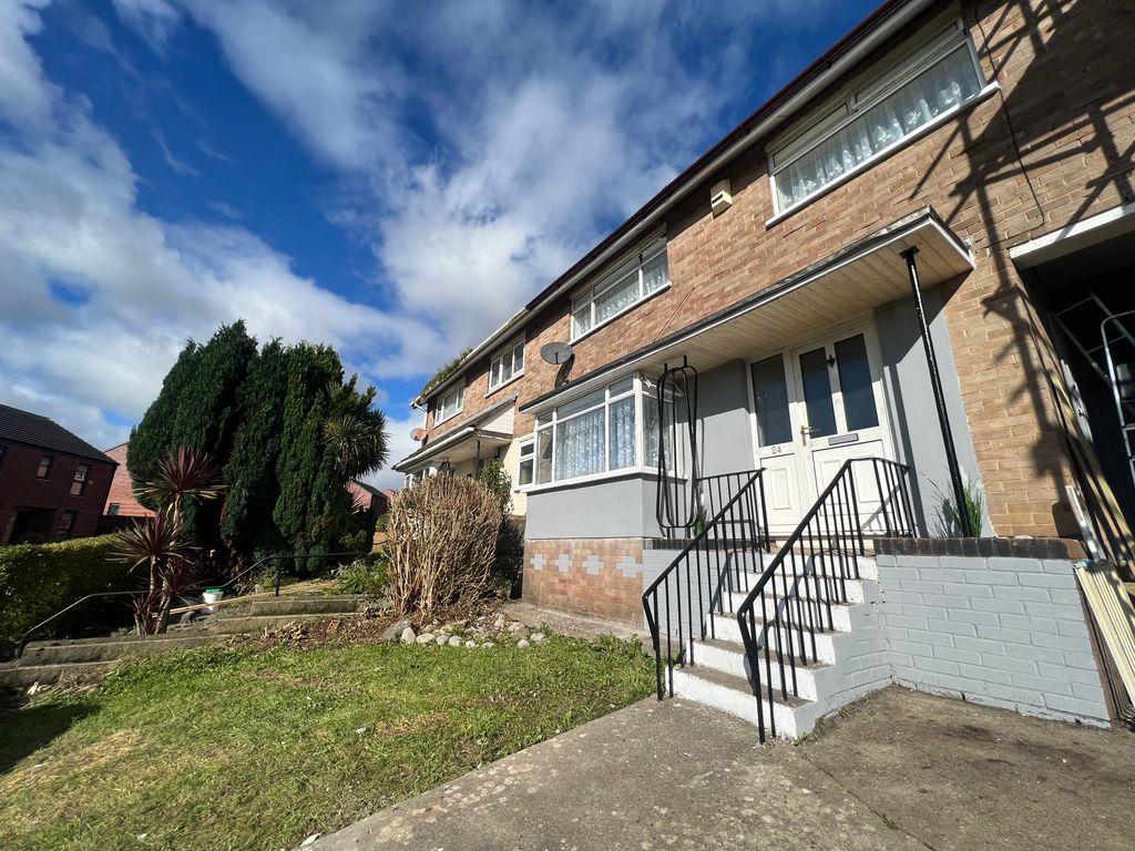 Property photo 1 of 12 Balcony