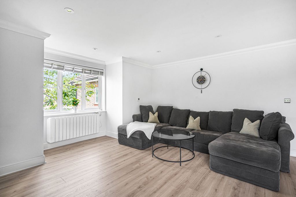 Property photo 3 of 11 14_85004