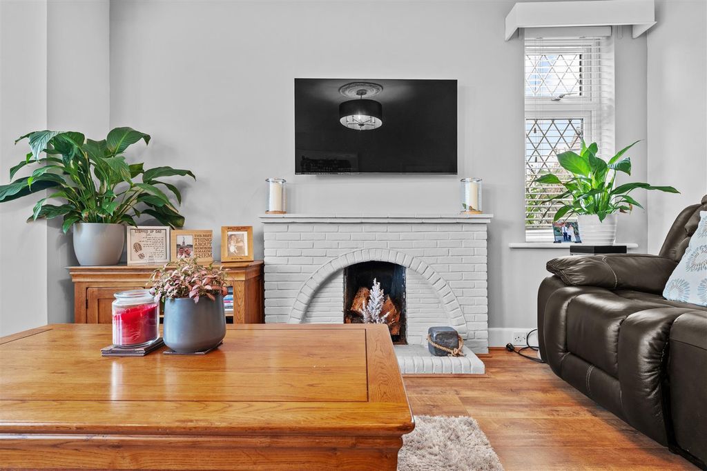 Property photo 3 of 28 P2172210.Jpg