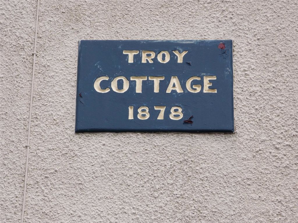 Property photo 3 of 13 External