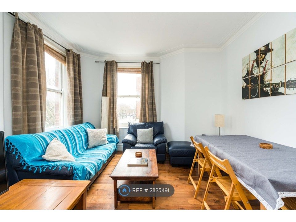 Property photo 1 of 16 Living Room With Dining Table
