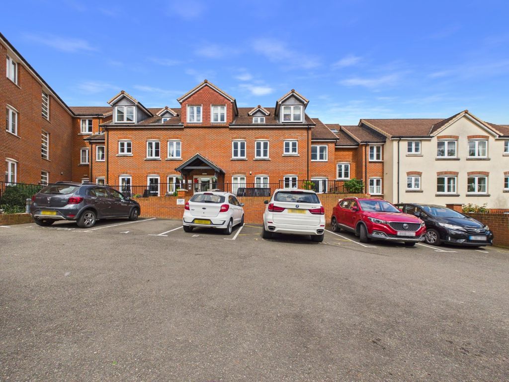 Property photo 1 of 14 Front