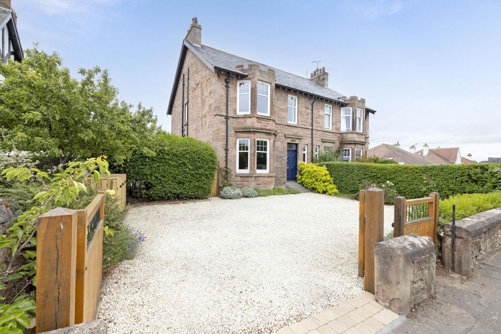 Property photo 1 of 26