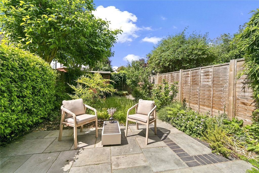 Property photo 3 of 29 Picture No. 35