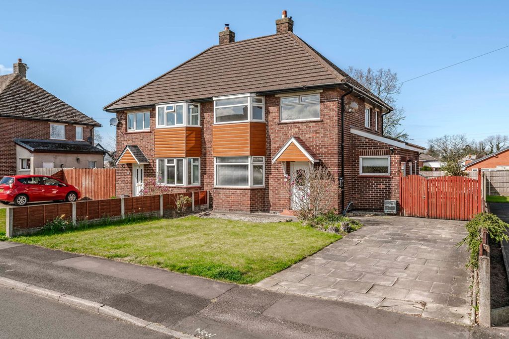 Property photo 1 of 31