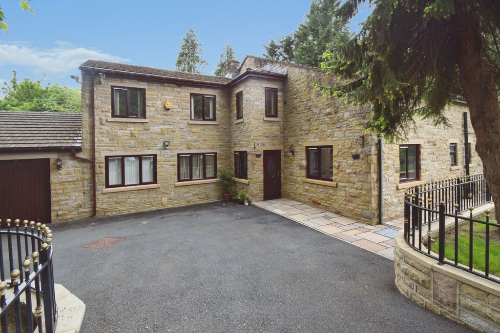 Property photo 1 of 31 Df38B403-Front 201