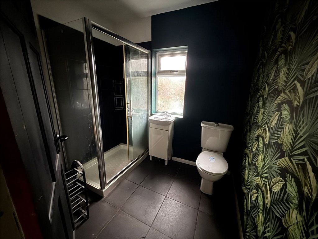 Property photo 3 of 7 Picture No. 15