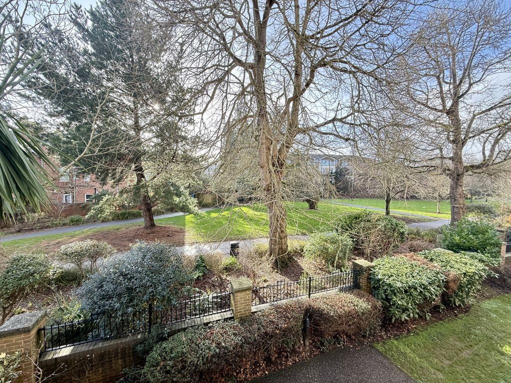 Property photo 2 of 19 Photo 10