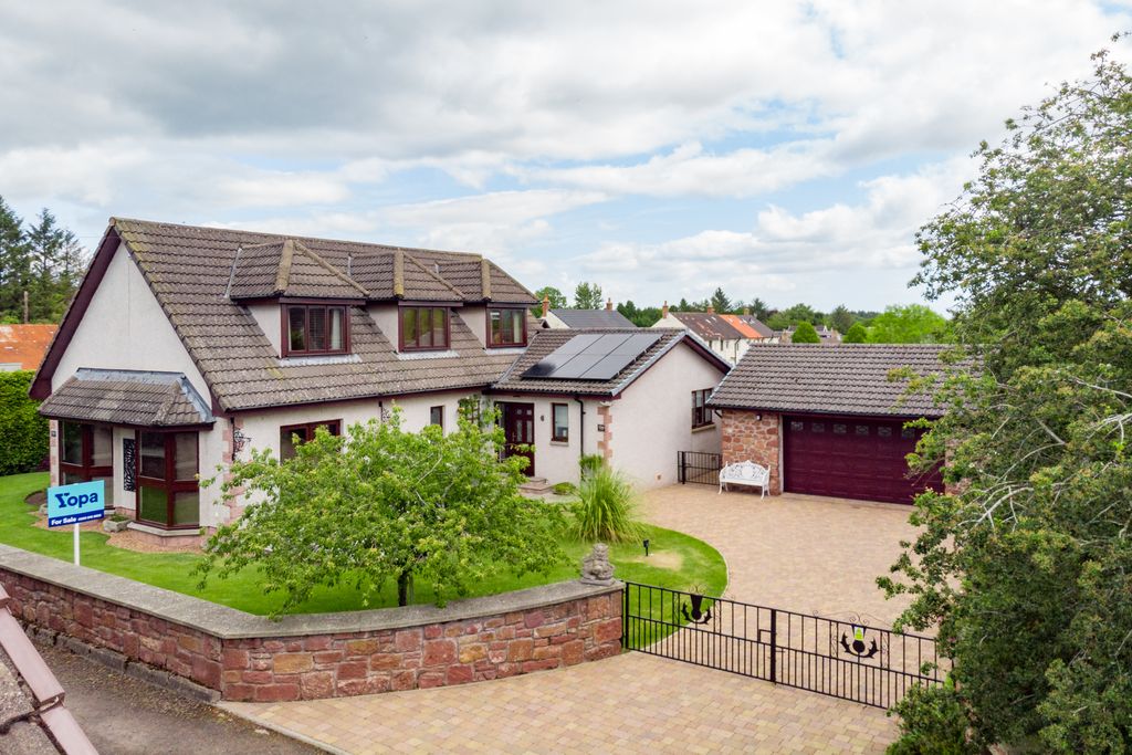 Property photo 1 of 42 Aerial Front