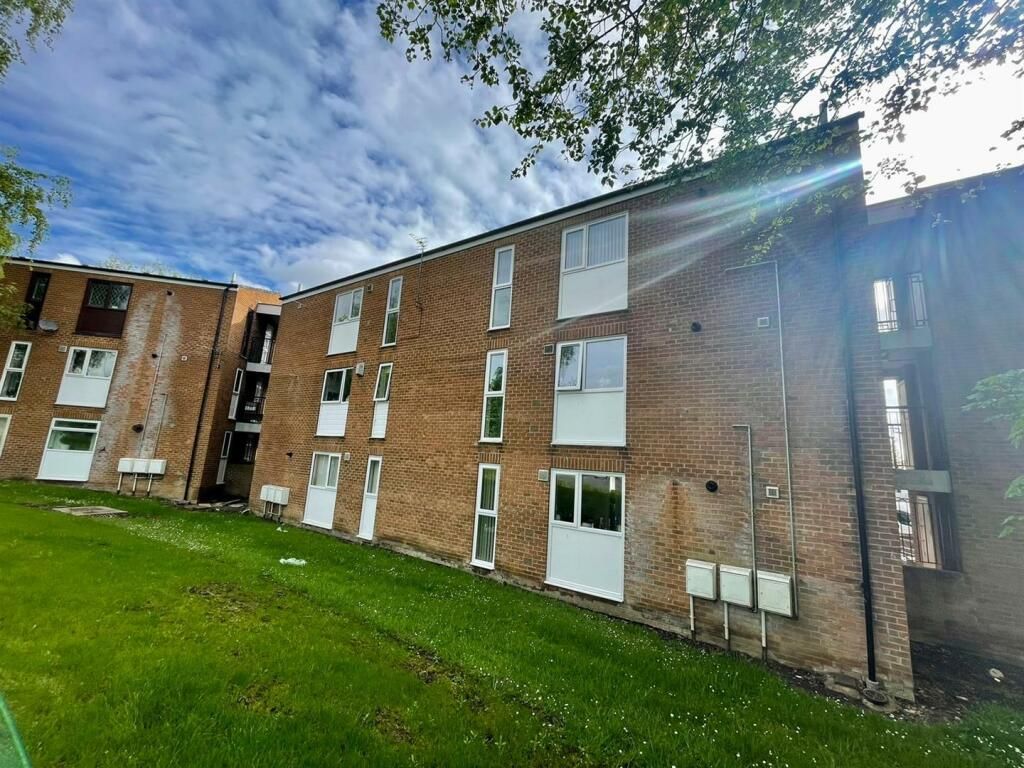 Property photo 1 of 5