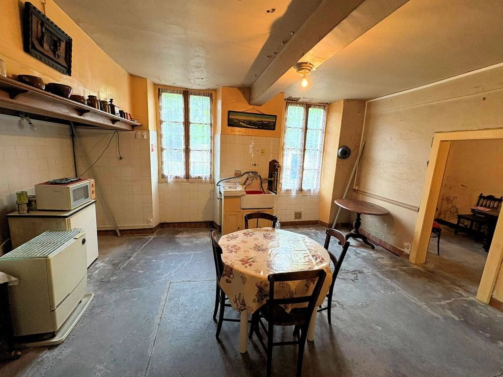 Property photo 3 of 32 Ed925072B23Bfd5d0B6B75d401d67990_36F48A56A4_1901-Big