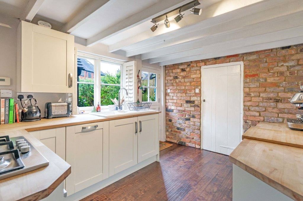 Property photo 3 of 13 Kitchen