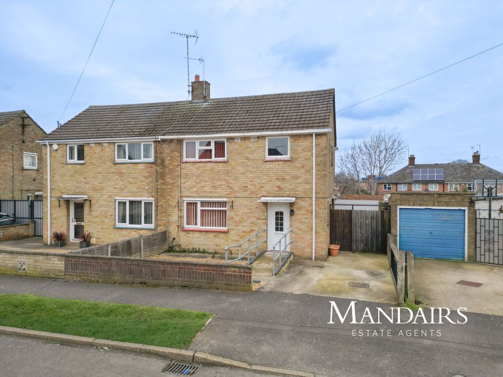 Property photo 1 of 27