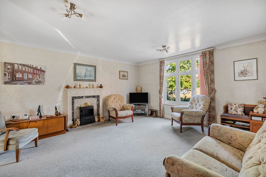 Property photo 3 of 23 11_90939