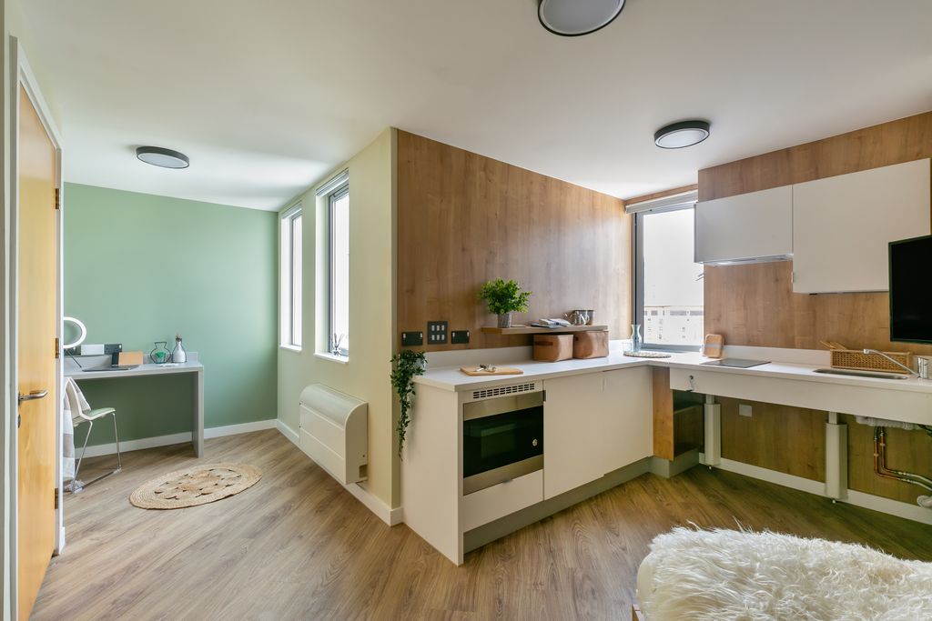 Property photo 1 of 19 Curve_10.Jpg