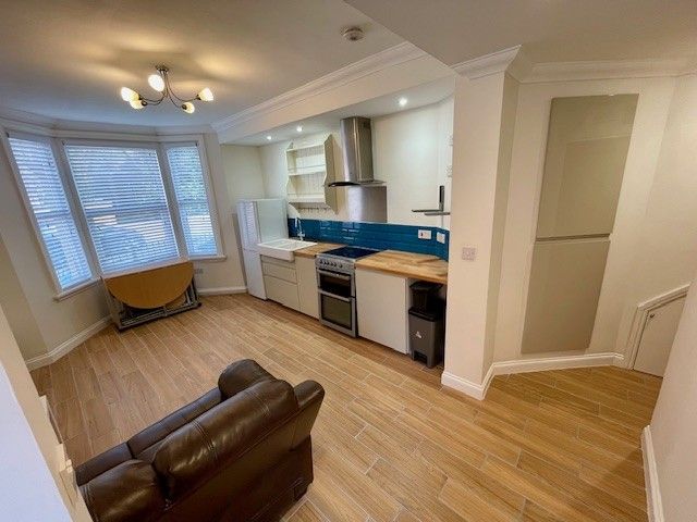 Property photo 2 of 14 Balcony