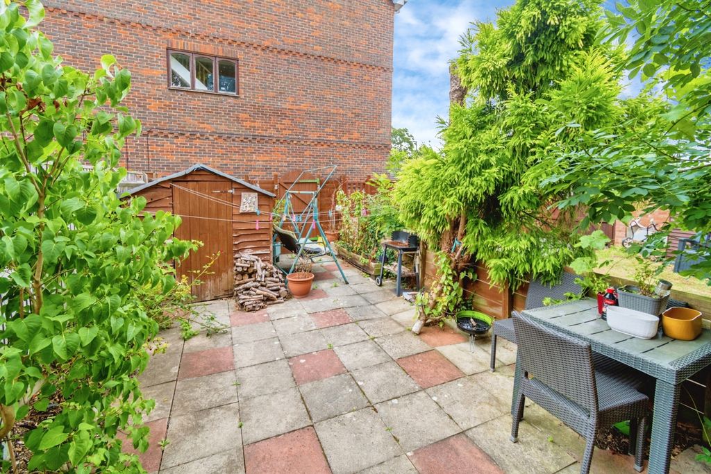 Property photo 2 of 15 Photo