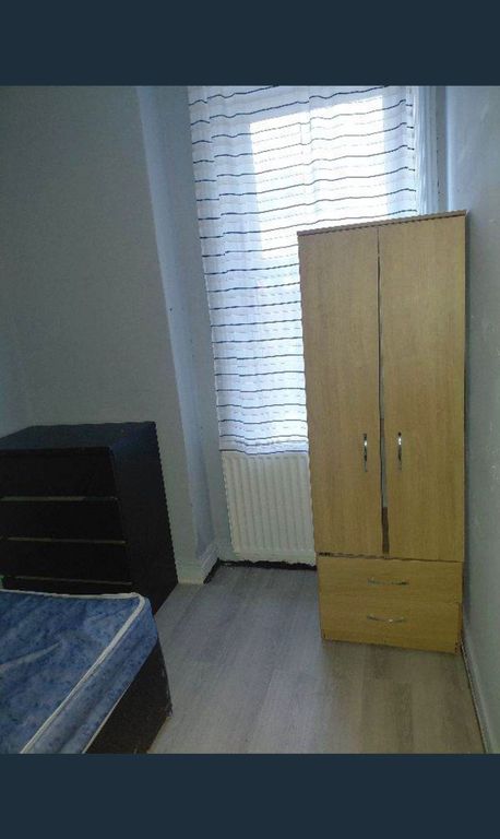 Property photo 2 of 3