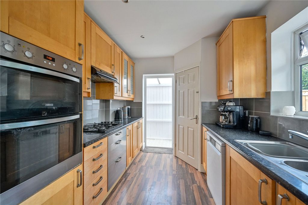 Property photo 3 of 22 Picture No. 47