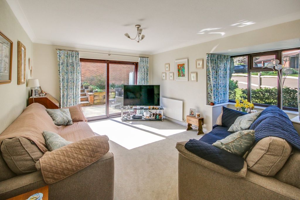 Property photo 2 of 19