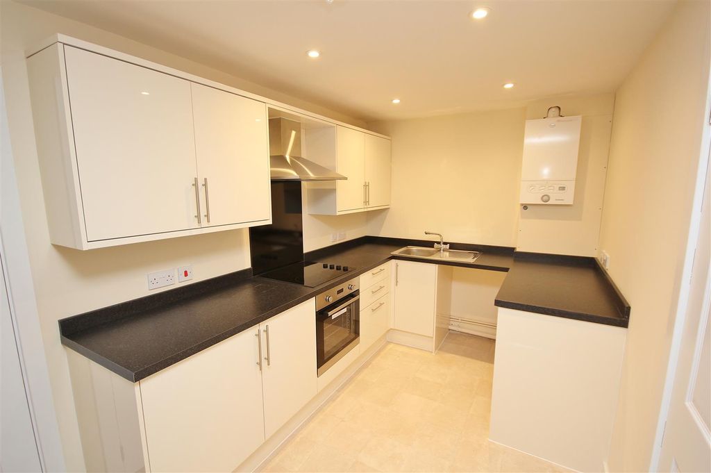 Property photo 2 of 8 2