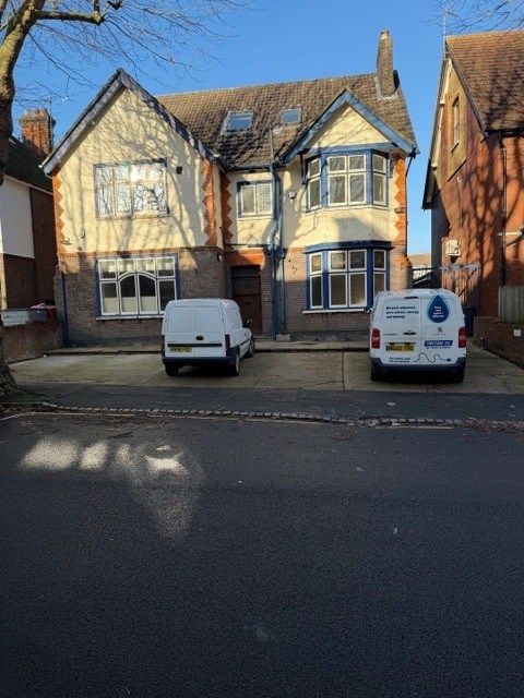 Property photo 1 of 8 2 Bed Flat To Rent Studley Road, Luton Lu3
