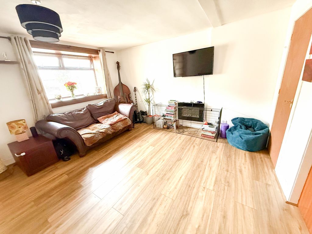Property photo 3 of 24 Img_8455
