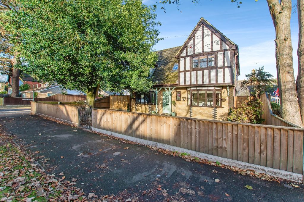 Property photo 1 of 20