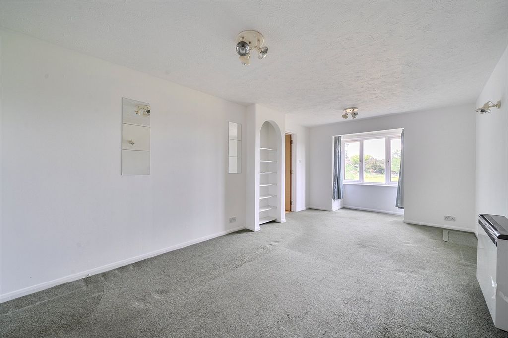 Property photo 3 of 19 Picture No. 25
