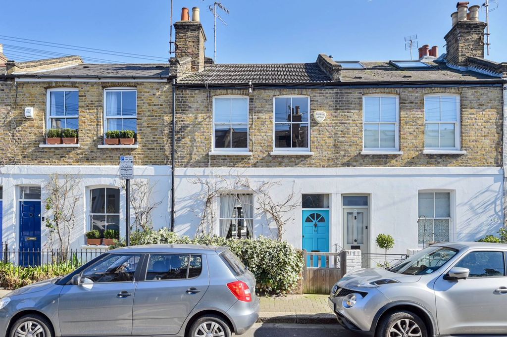 Property photo 1 of 11