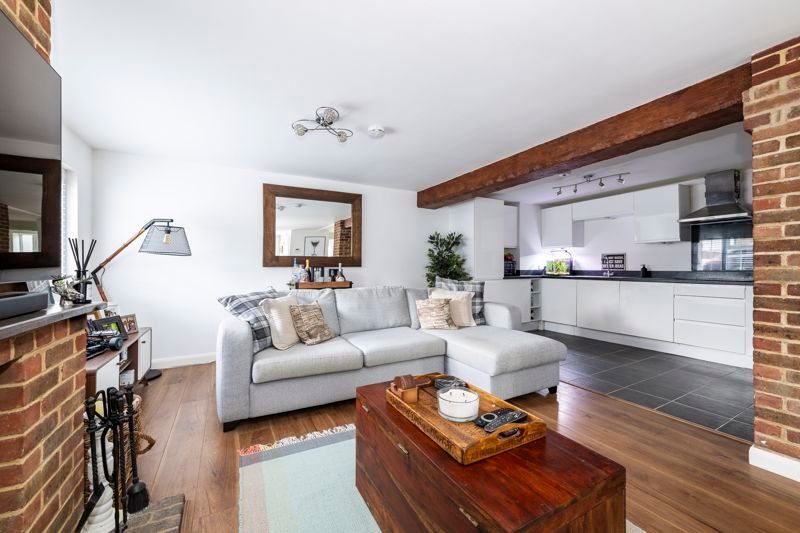 Property photo 2 of 19 Photo 19