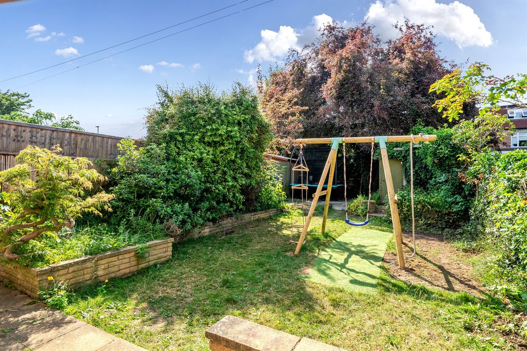 Property photo 2 of 10