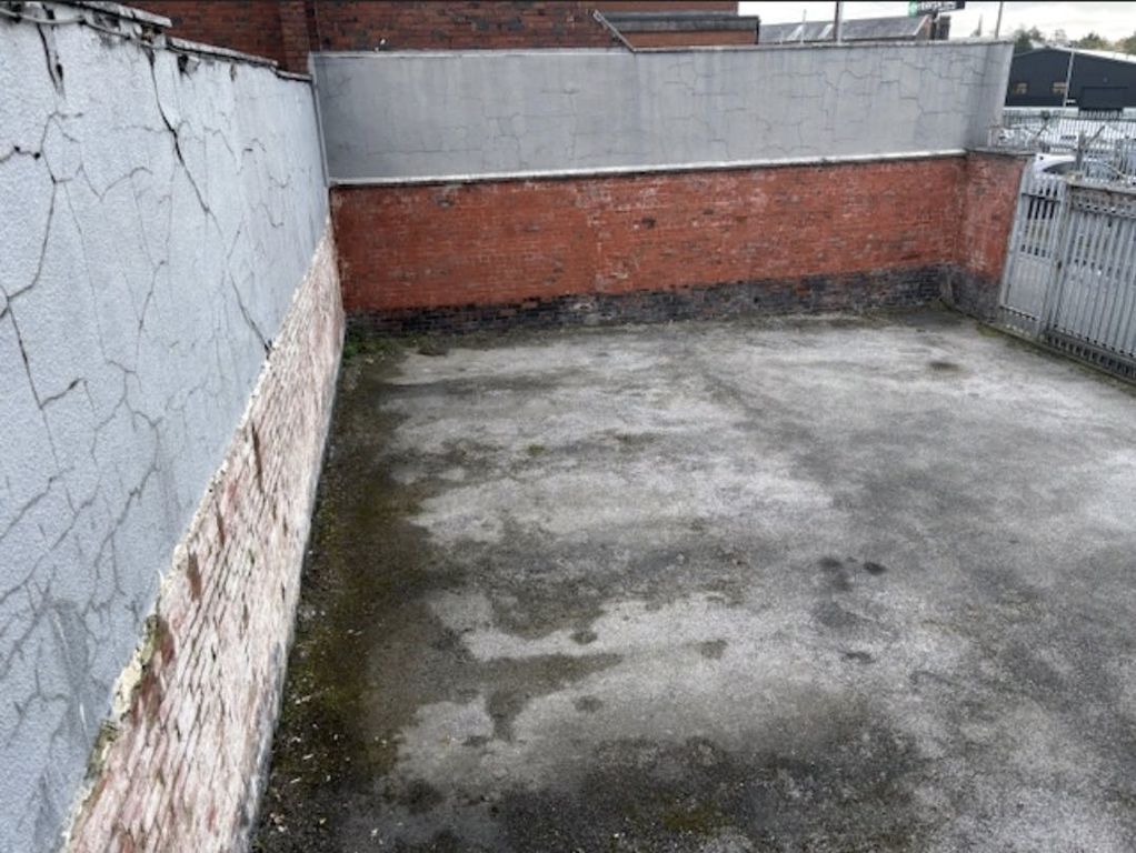 Property photo 3 of 7 Tempfileforshare_20251017120234.Jpg