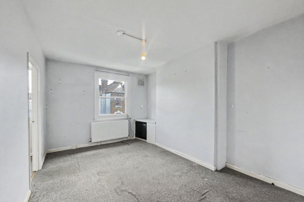 Property photo 2 of 9 Flat C, 7 Ariel Road, West Hampstead, London Nw6 2DX