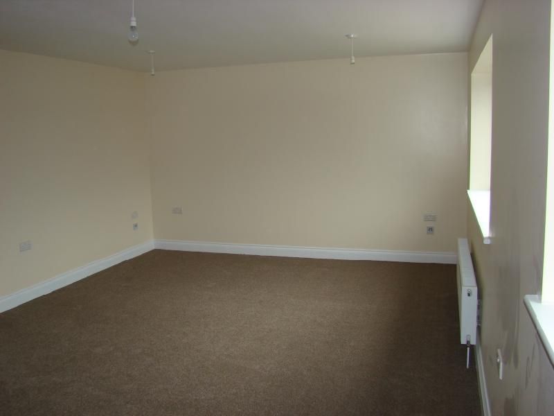 Property photo 3 of 7 Lounge Area