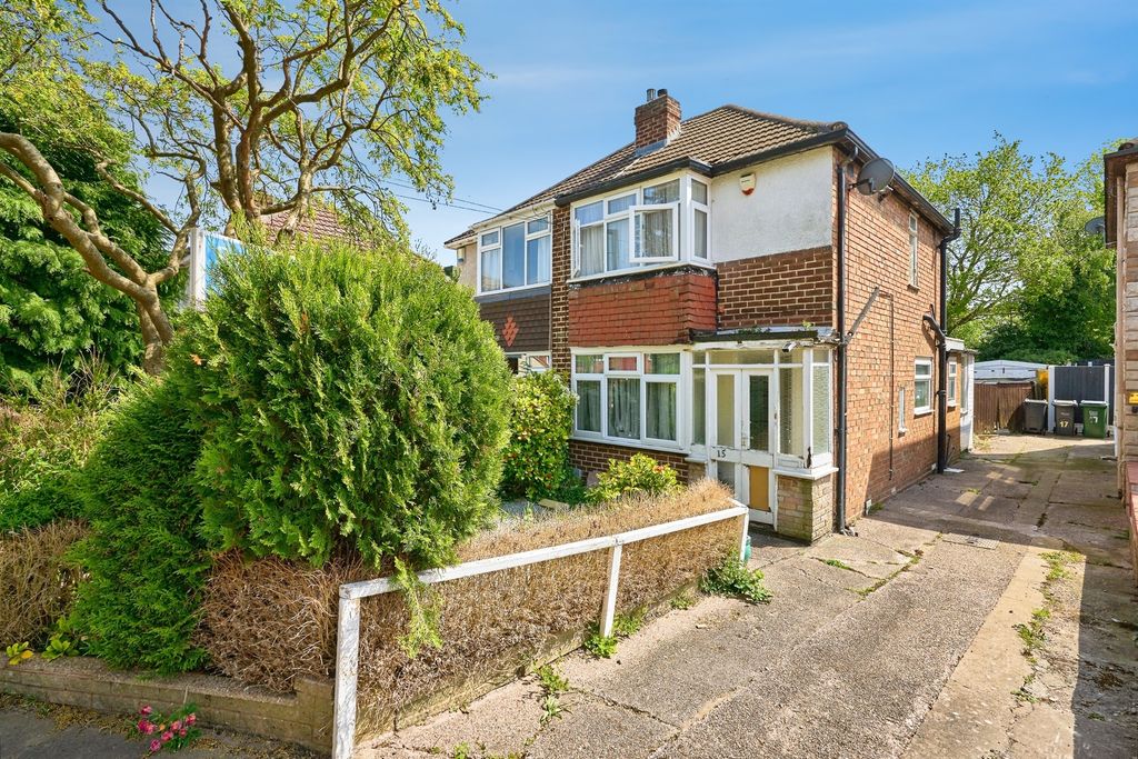 Property photo 2 of 19