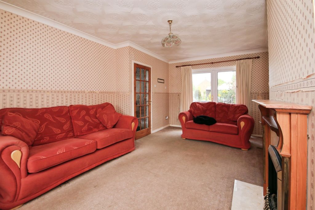 Property photo 2 of 18