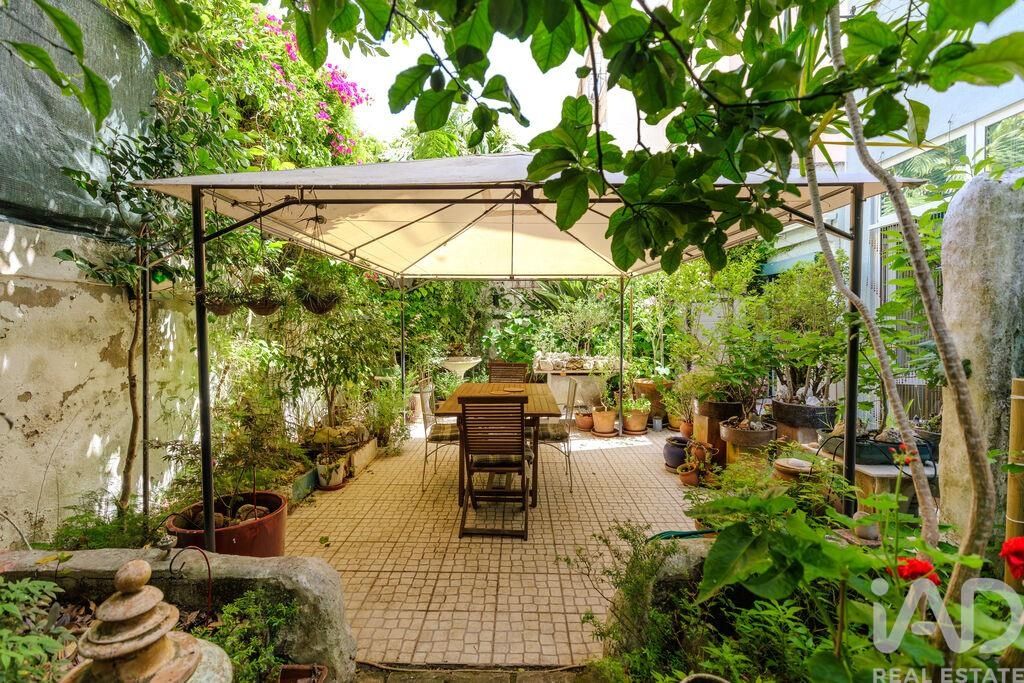Property photo 1 of 37