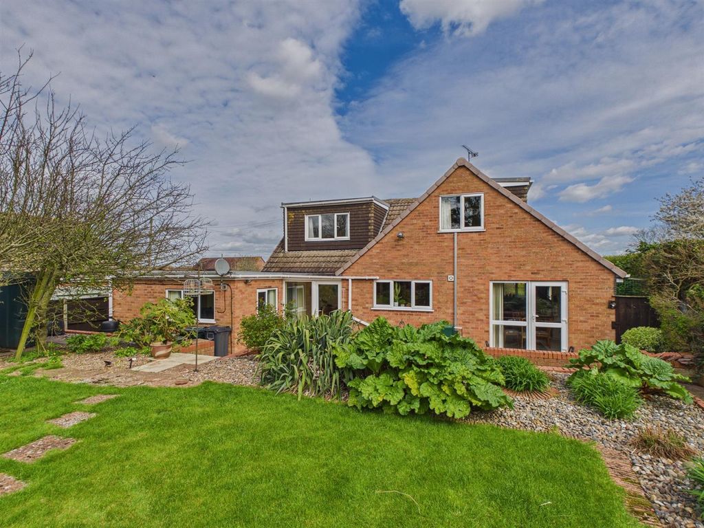 Property photo 3 of 26 Cam03972G0-Pr0308-Still019.Jpg