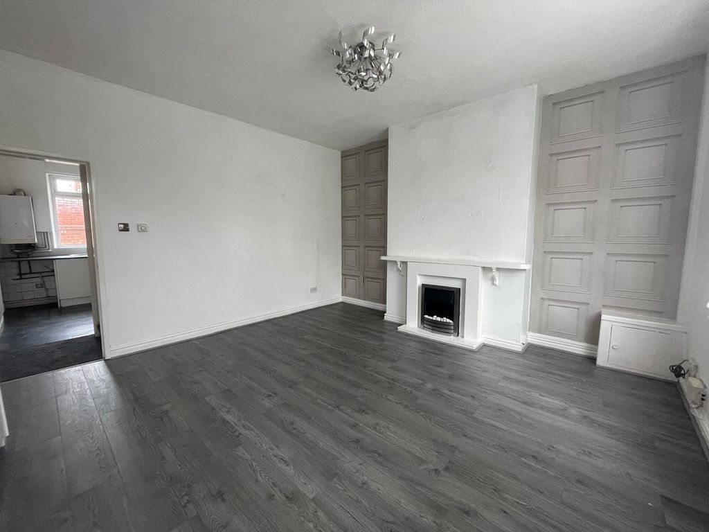 Property photo 3 of 7 Gallery