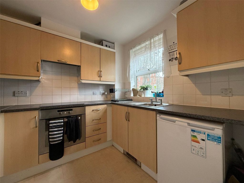 Property photo 3 of 9 Picture No. 08