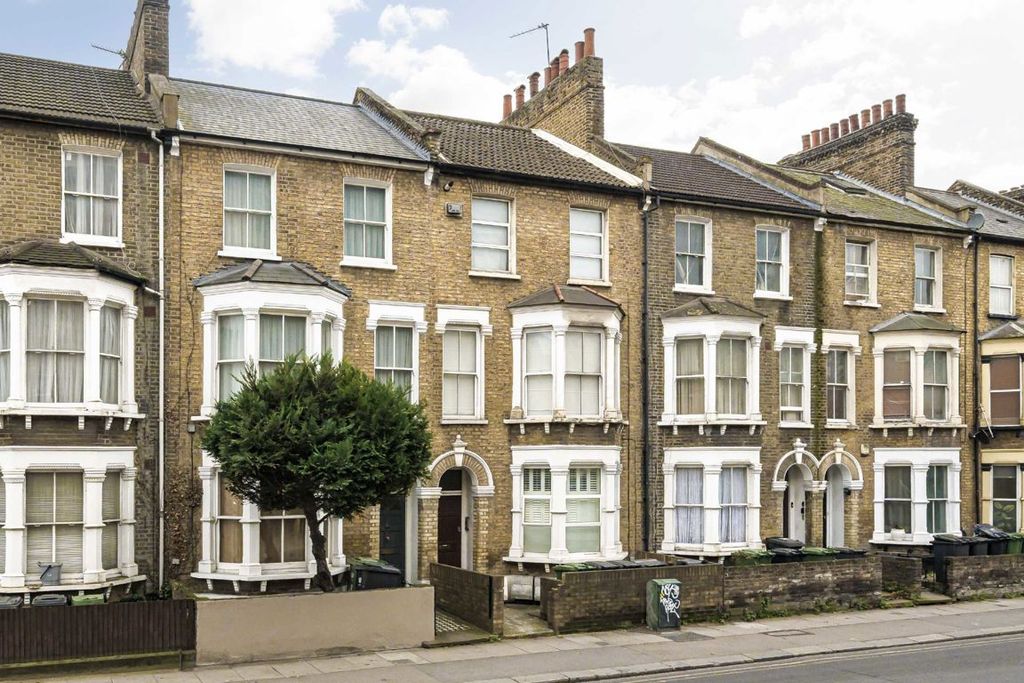 Property photo 3 of 7