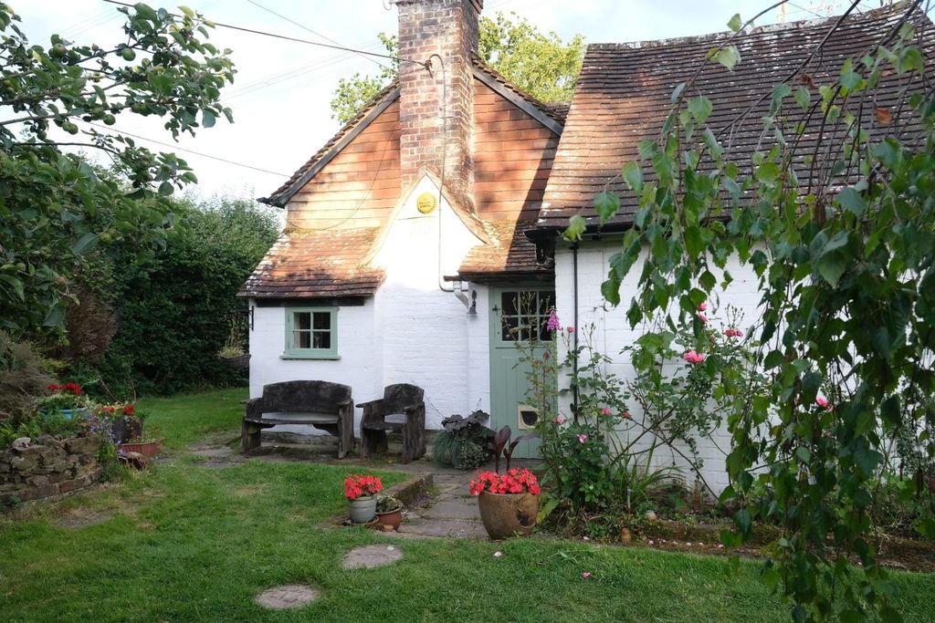 Property photo 2 of 32