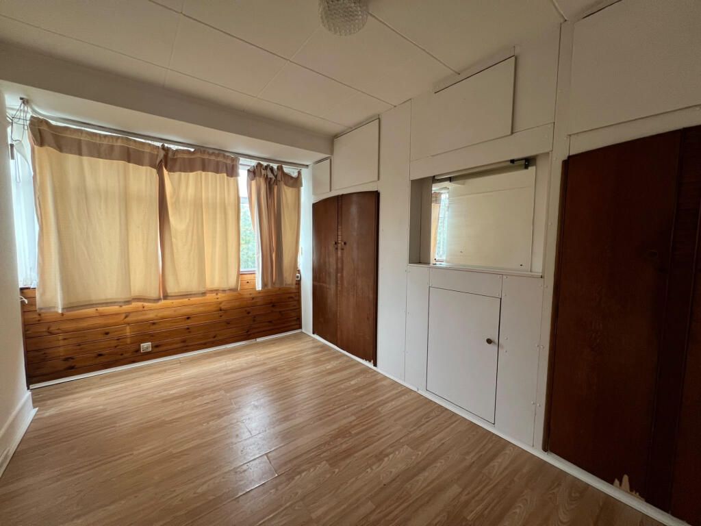 Property photo 3 of 9 3